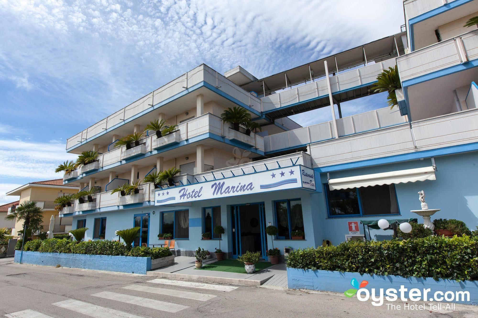 Hotel Marina Roseto Degli Abruzzi Bagian luar foto