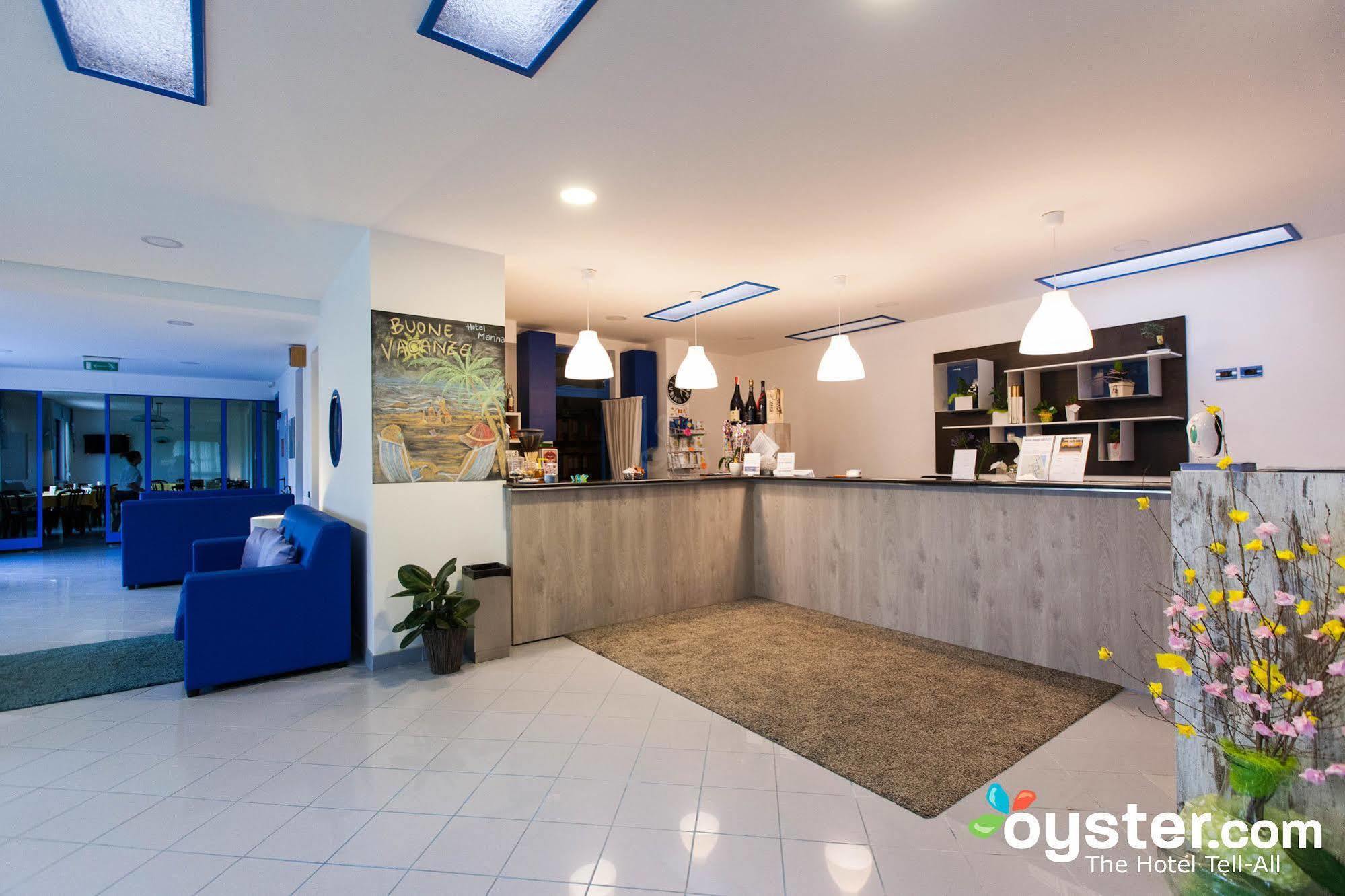 Hotel Marina Roseto Degli Abruzzi Bagian luar foto
