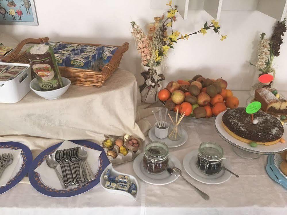 Hotel Marina Roseto Degli Abruzzi Bagian luar foto